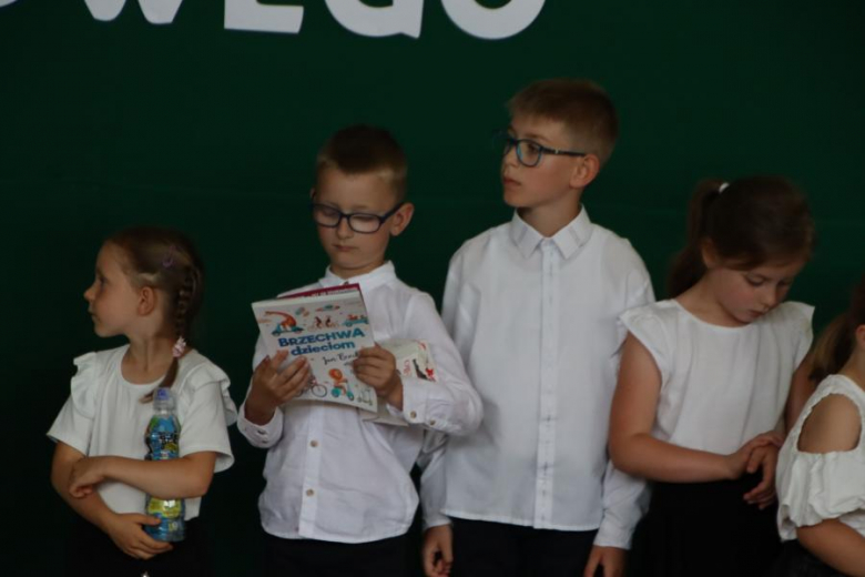 Zakończenie roku szkolnego w Szkole Podstawowej w Ujeździe Górnym 