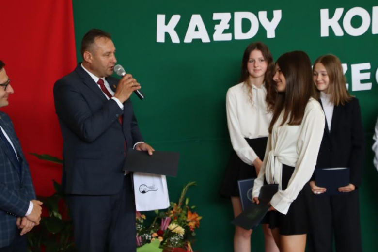 Zakończenie roku szkolnego w Szkole Podstawowej w Ujeździe Górnym 