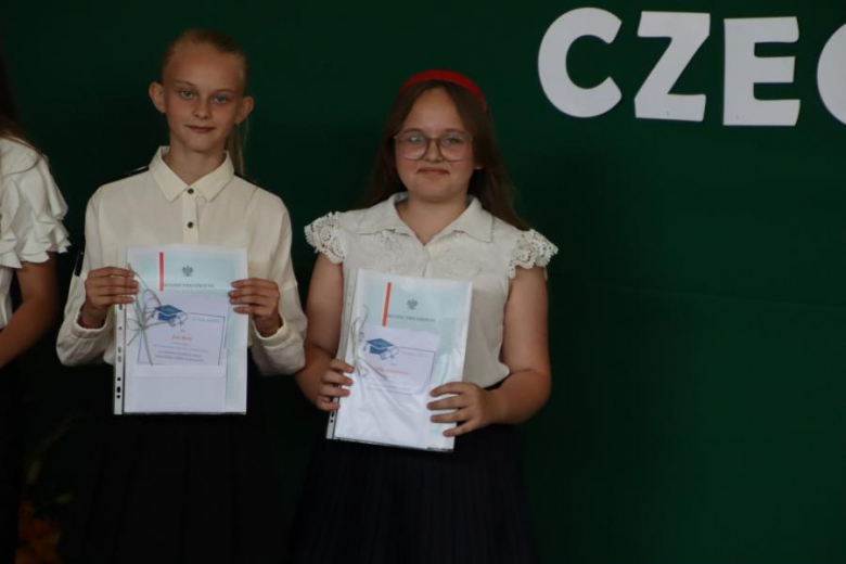 Zakończenie roku szkolnego w Szkole Podstawowej w Ujeździe Górnym 