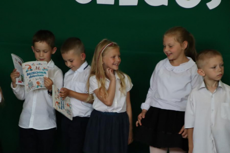 Zakończenie roku szkolnego w Szkole Podstawowej w Ujeździe Górnym 