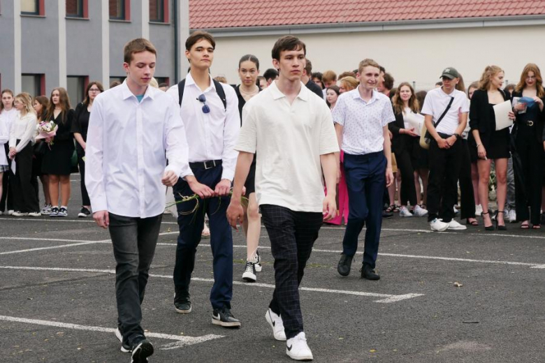 Zakończenie roku szkolnego w powiatowych szkołach średnich