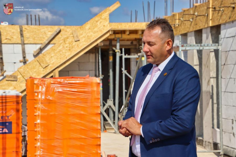 Wmurowanie kamienia węgielnego pod budowę dwóch remiz strażackich