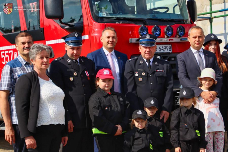 Wmurowanie kamienia węgielnego pod budowę dwóch remiz strażackich