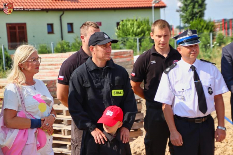 Wmurowanie kamienia węgielnego pod budowę dwóch remiz strażackich