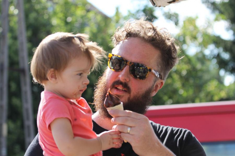 Lato z Komarami w Malczycach