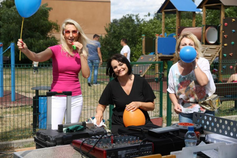 Lato z Komarami w Malczycach