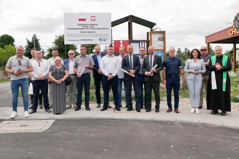 Droga powiatowa relacji Chomiąża - Jastrzębce oficjalnie oddana do użytku