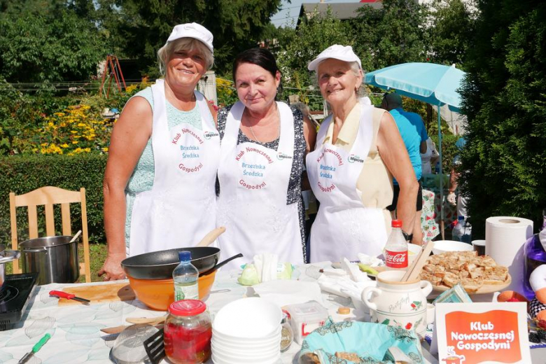 Ponad pięćdziesiąt osób nie wystraszyło się pogody i wzięło udział w powiatowym rajdzie rowerowym na