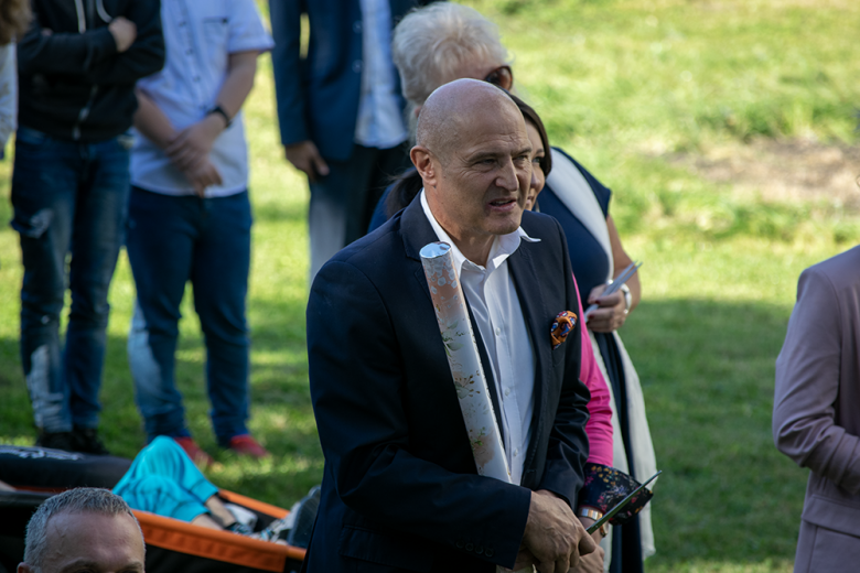 Kolejny, wyjątkowy mural odsłonięto w Środzie Śląskiej