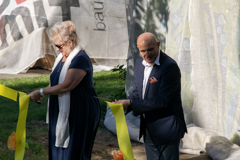 Kolejny, wyjątkowy mural odsłonięto w Środzie Śląskiej