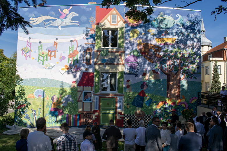 Kolejny, wyjątkowy mural odsłonięto w Środzie Śląskiej