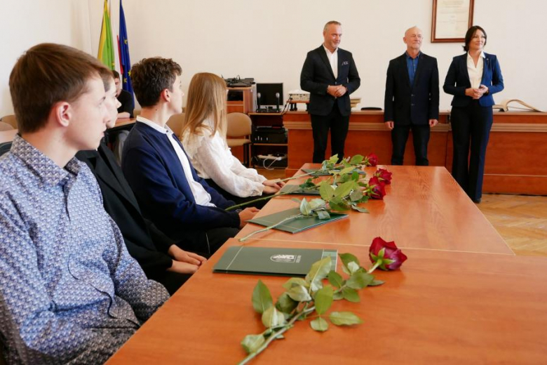 Kolejne stypendia rozdane