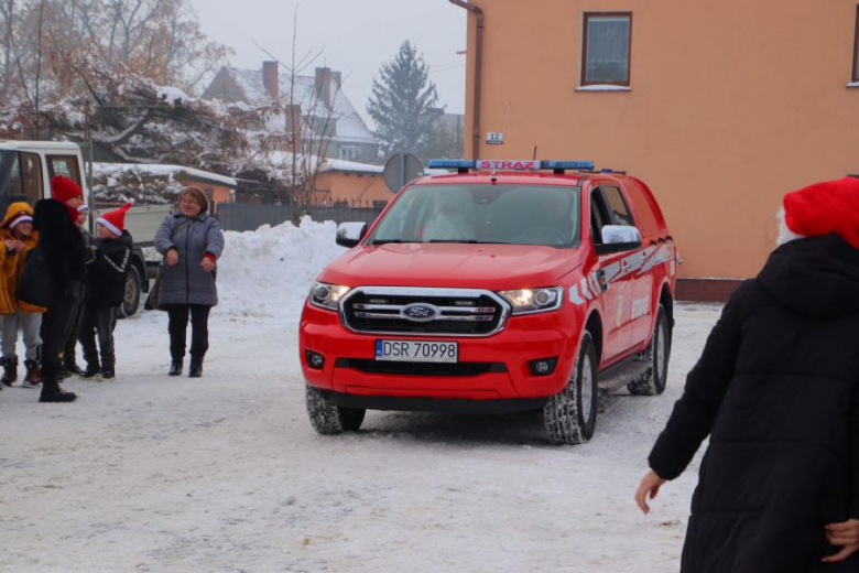 Udanińska choinka rozbłysnęła już swoim blaskiem!