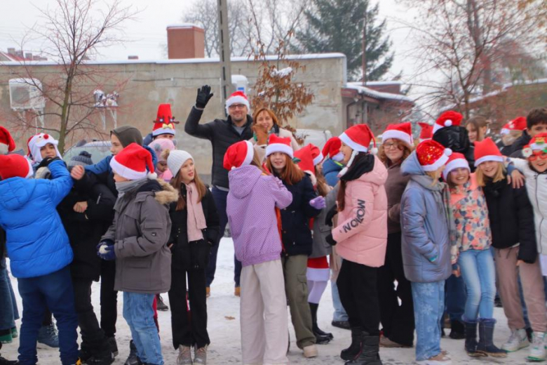 Udanińska choinka rozbłysnęła już swoim blaskiem!