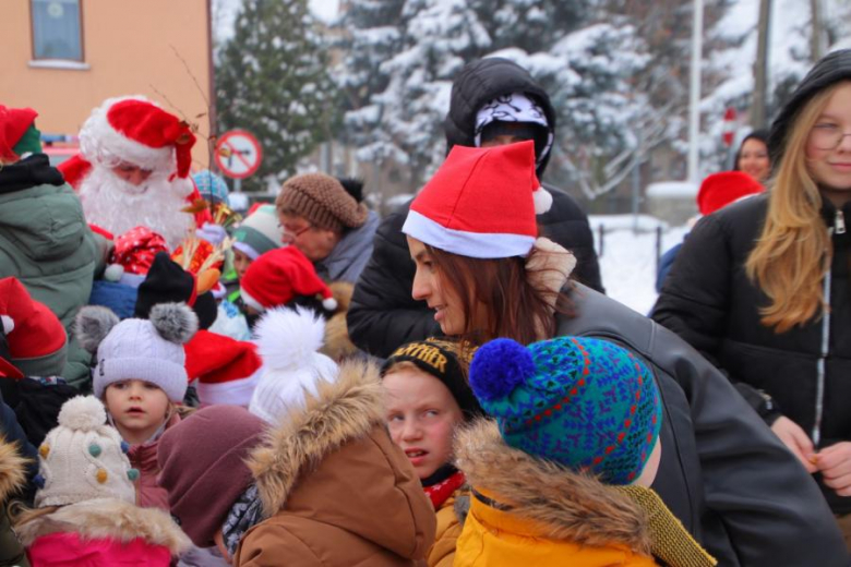 Udanińska choinka rozbłysnęła już swoim blaskiem!
