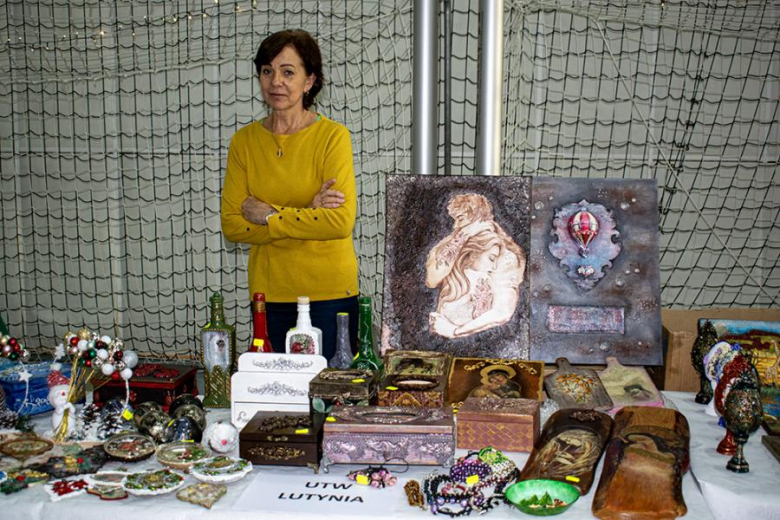 Kiermasz Bożonarodzeniowy w Lutyni