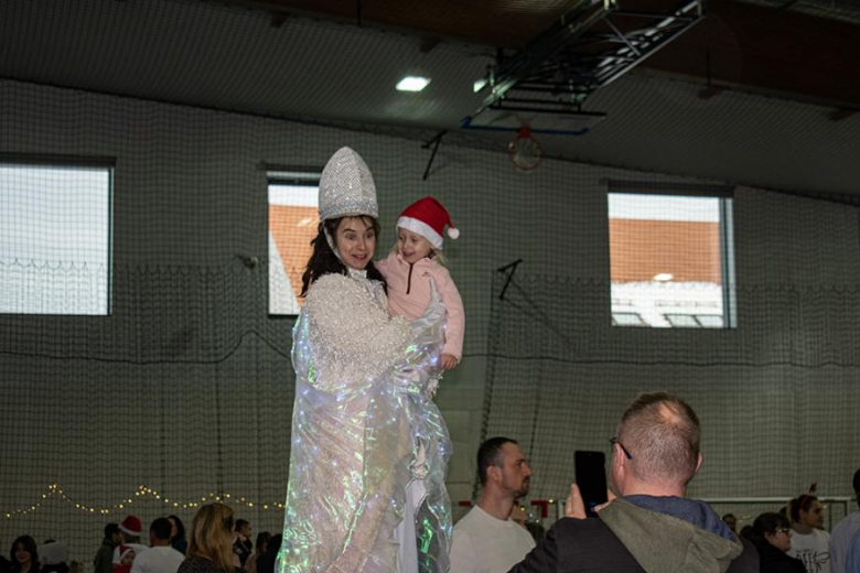 Kiermasz Bożonarodzeniowy w Lutyni