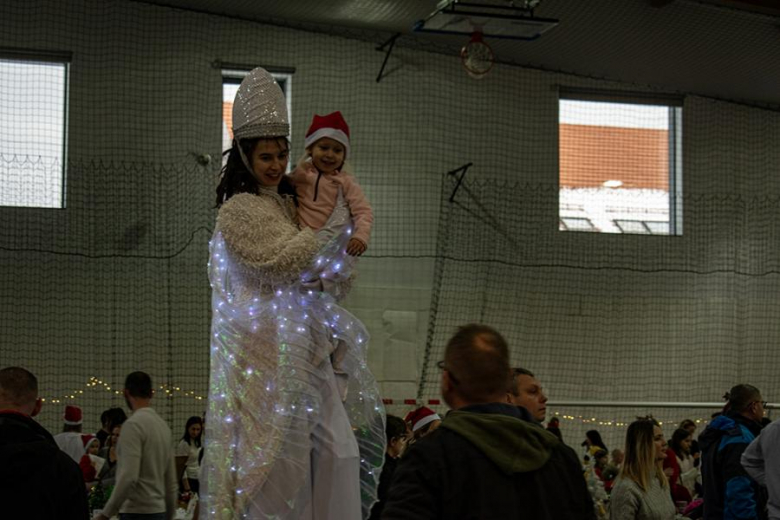 Kiermasz Bożonarodzeniowy w Lutyni