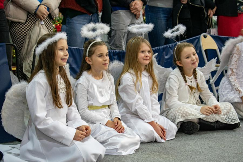 Kiermasz Bożonarodzeniowy w Lutyni