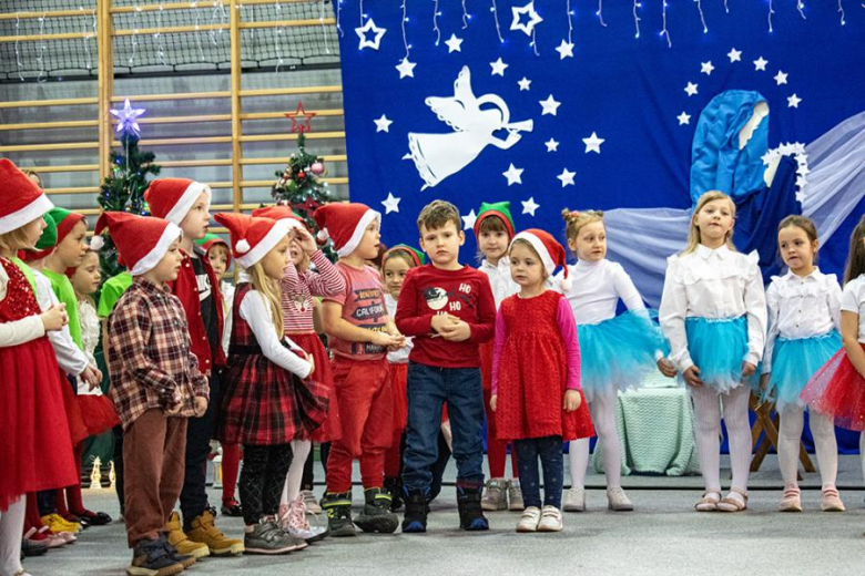 Kiermasz Bożonarodzeniowy w Lutyni