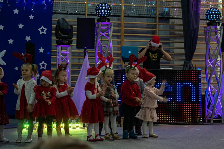 Kiermasz Bożonarodzeniowy w Lutyni