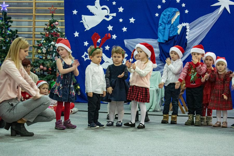 Kiermasz Bożonarodzeniowy w Lutyni