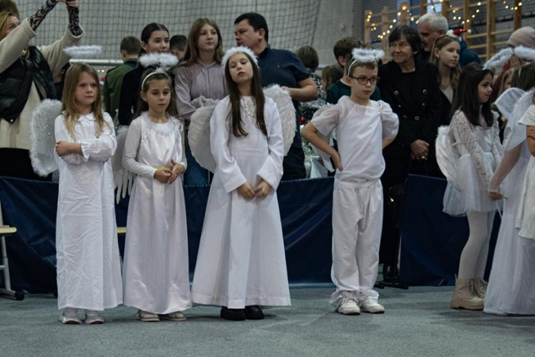 Kiermasz Bożonarodzeniowy w Lutyni