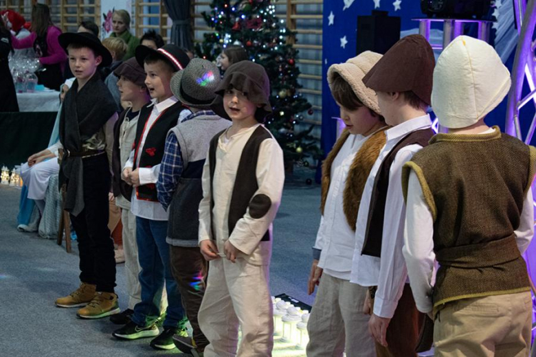 Kiermasz Bożonarodzeniowy w Lutyni