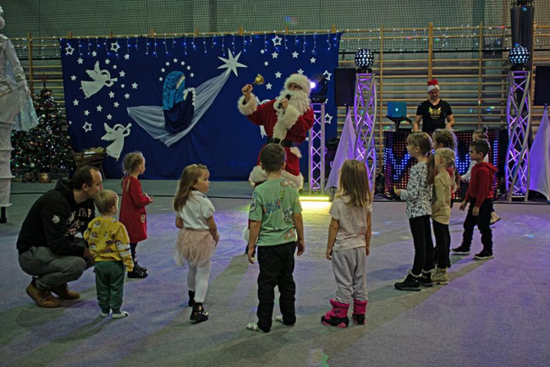 Kiermasz Bożonarodzeniowy w Lutyni