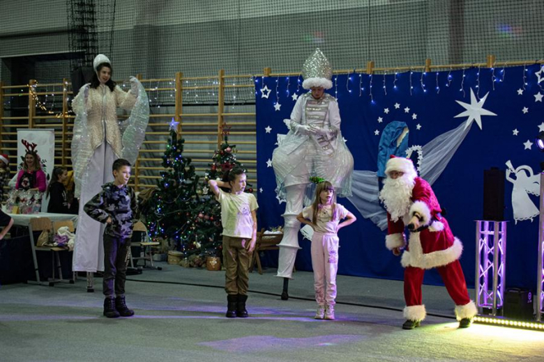 Kiermasz Bożonarodzeniowy w Lutyni