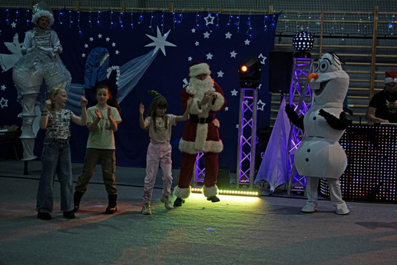 Kiermasz Bożonarodzeniowy w Lutyni