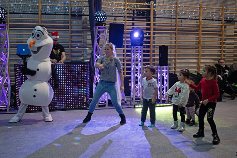 Kiermasz Bożonarodzeniowy w Lutyni