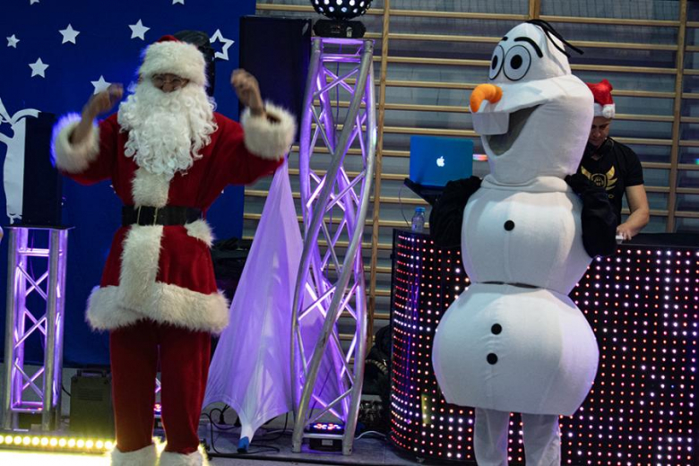 Kiermasz Bożonarodzeniowy w Lutyni