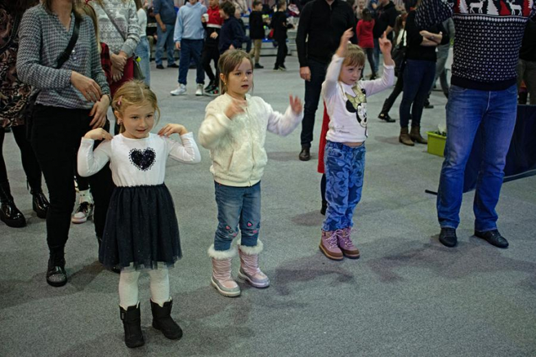 Kiermasz Bożonarodzeniowy w Lutyni