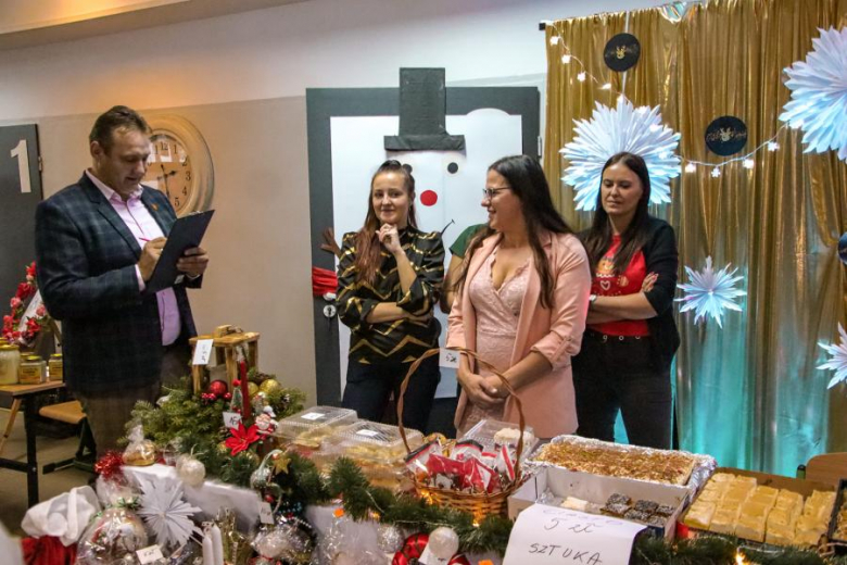 Kiermasz Bożonarodzeniowy w Udaninie