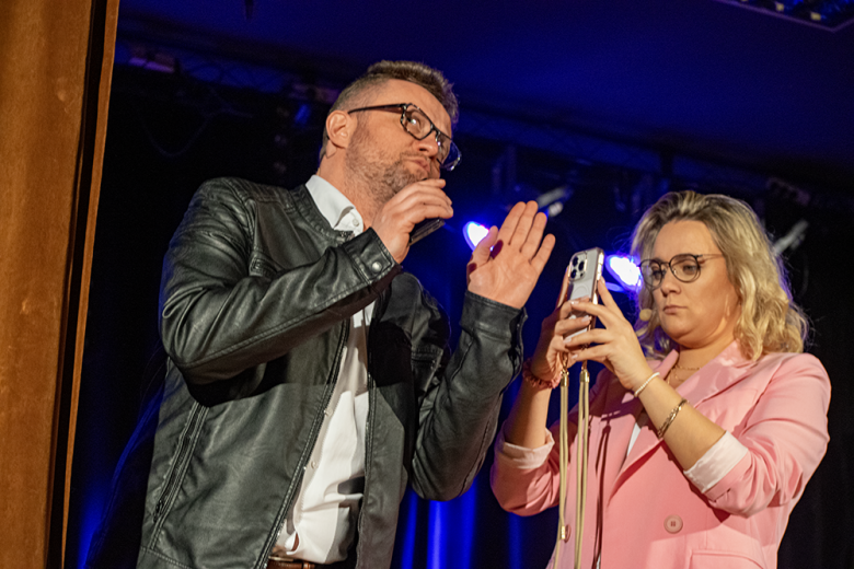 Kabaret Czesuaf wystąpił w Miękini