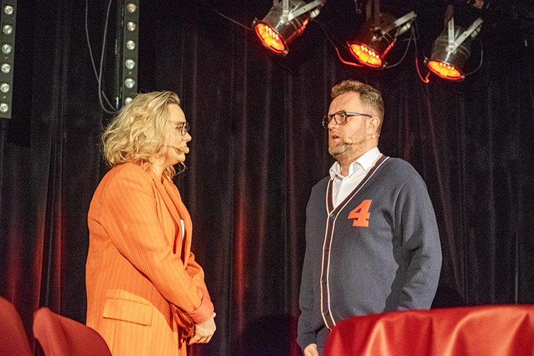 Kabaret Czesuaf wystąpił w Miękini