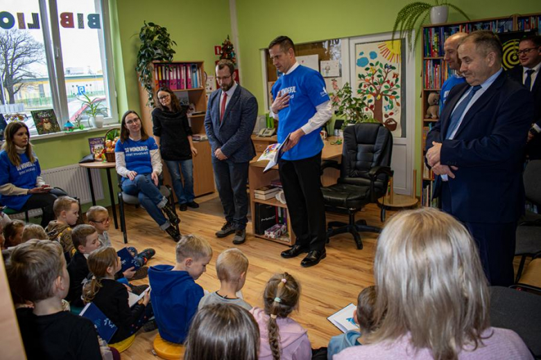 Wolontariusze Intela w Miękini