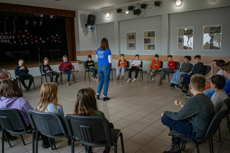 Wolontariusze Intela w Miękini