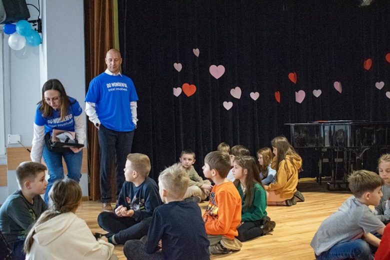 Wolontariusze Intela w Miękini