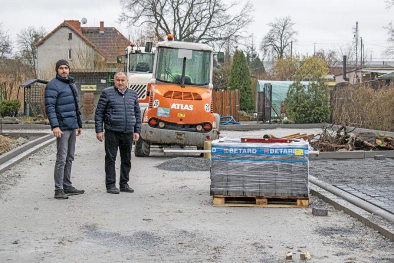 Trwa przebudowa ulicy Osiedlowej w Miękini