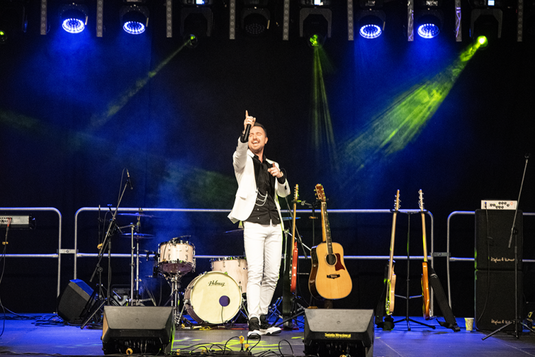 Magiczny Dzień kobiet w Miękini świętowało kilkaset osób