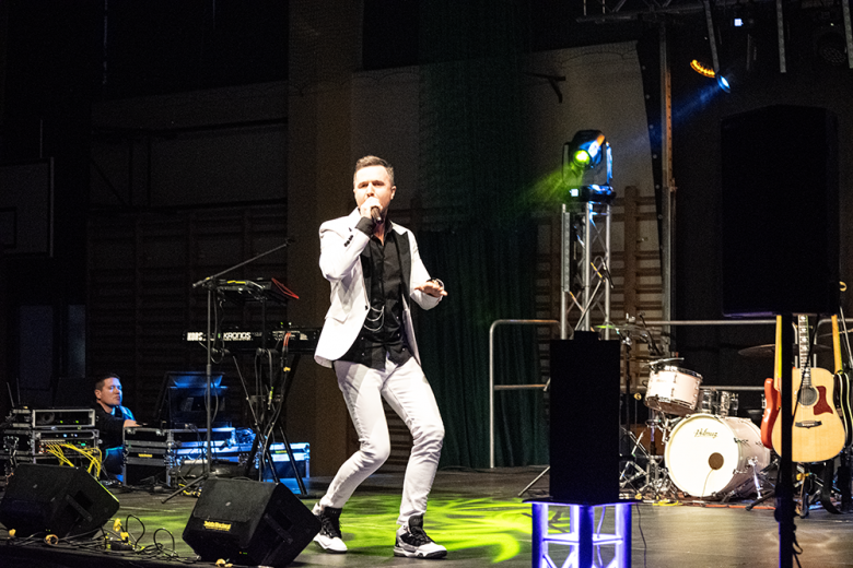 Magiczny Dzień kobiet w Miękini świętowało kilkaset osób