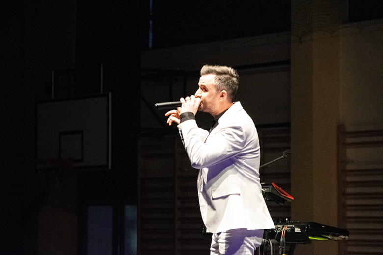 Magiczny Dzień kobiet w Miękini świętowało kilkaset osób