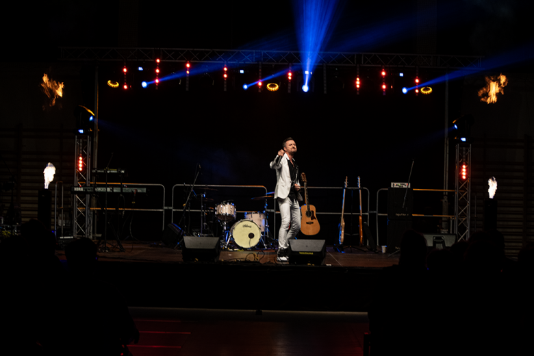 Magiczny Dzień kobiet w Miękini świętowało kilkaset osób