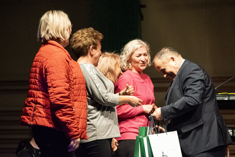 Magiczny Dzień kobiet w Miękini świętowało kilkaset osób