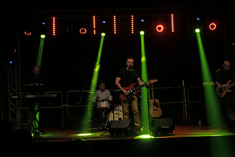 Magiczny Dzień kobiet w Miękini świętowało kilkaset osób