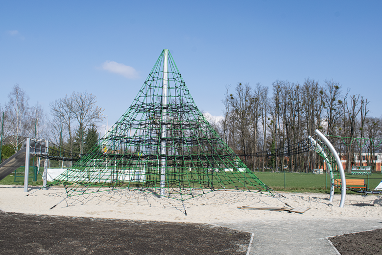 Nowe place zabaw oddane do użytku