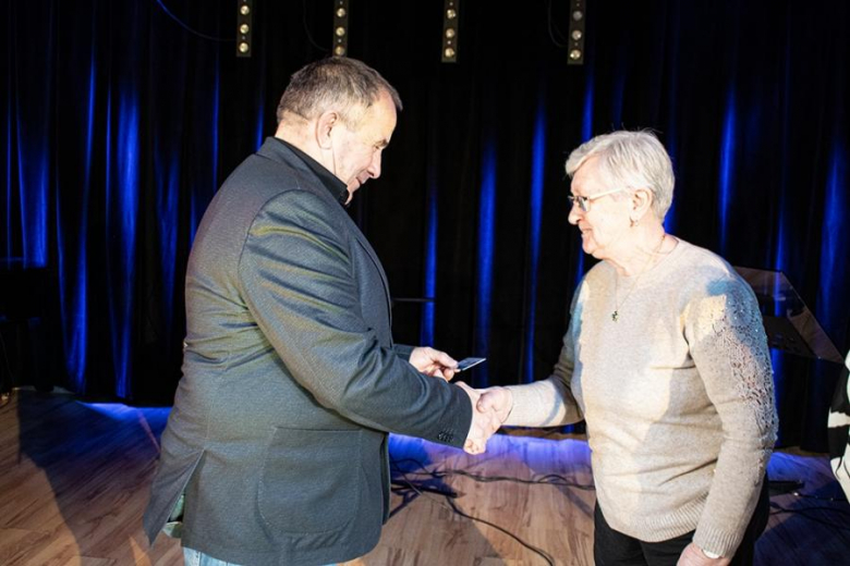 Ruszają programy dla rodzin i seniorów