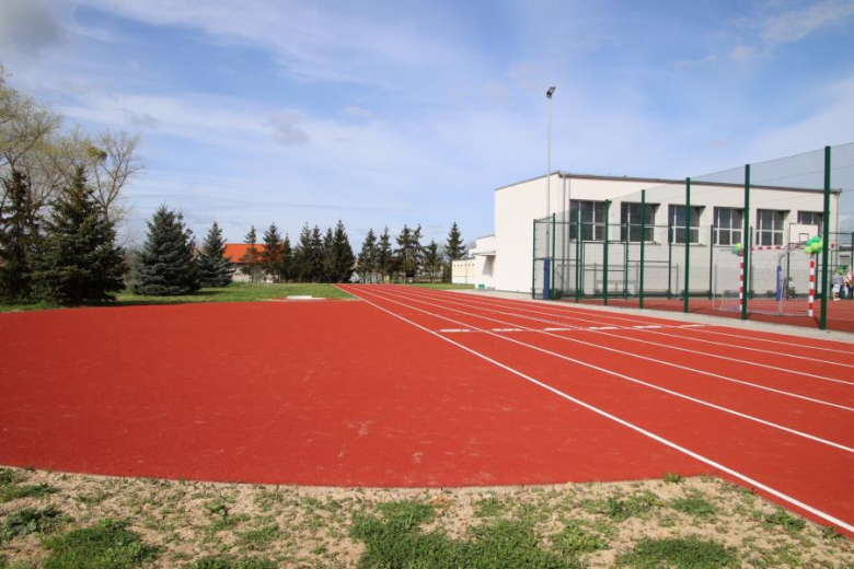 Otwarcie nowego boiska w Ujeździe Górnym